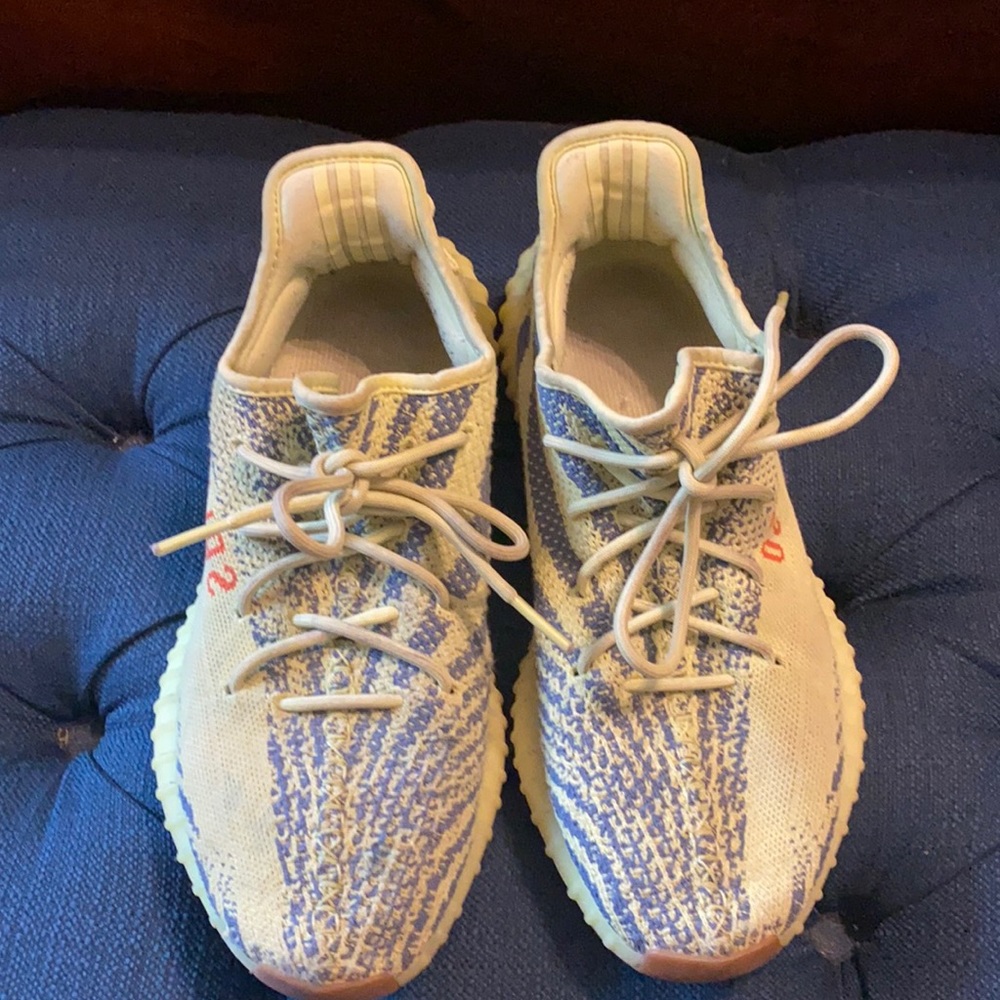 Authentic Yeezy Boost 350  Adidas includes box